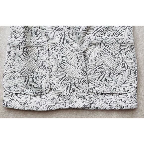 Catherine Malandrino White & Black Textured Knit Open Front Blazer, Size: Small - Picture 9 of 16